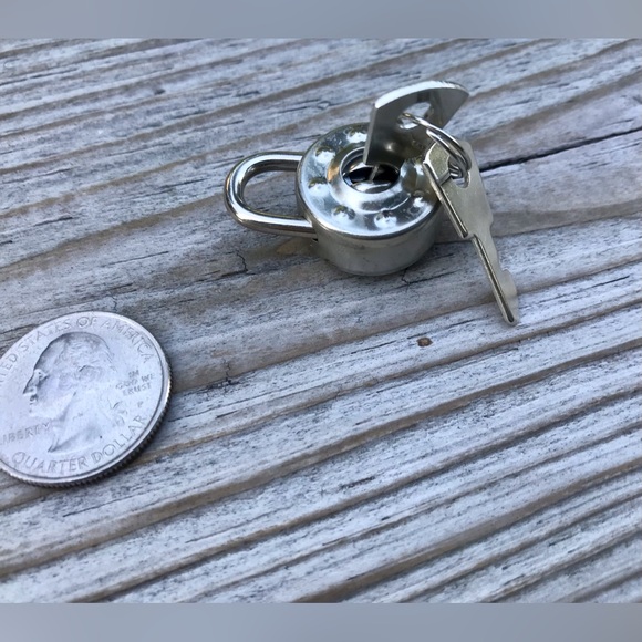 2/$10 New Mini Locker Metal Lock & Key Only Replacement Tiny Lock Key Set Small - Picture 3 of 7